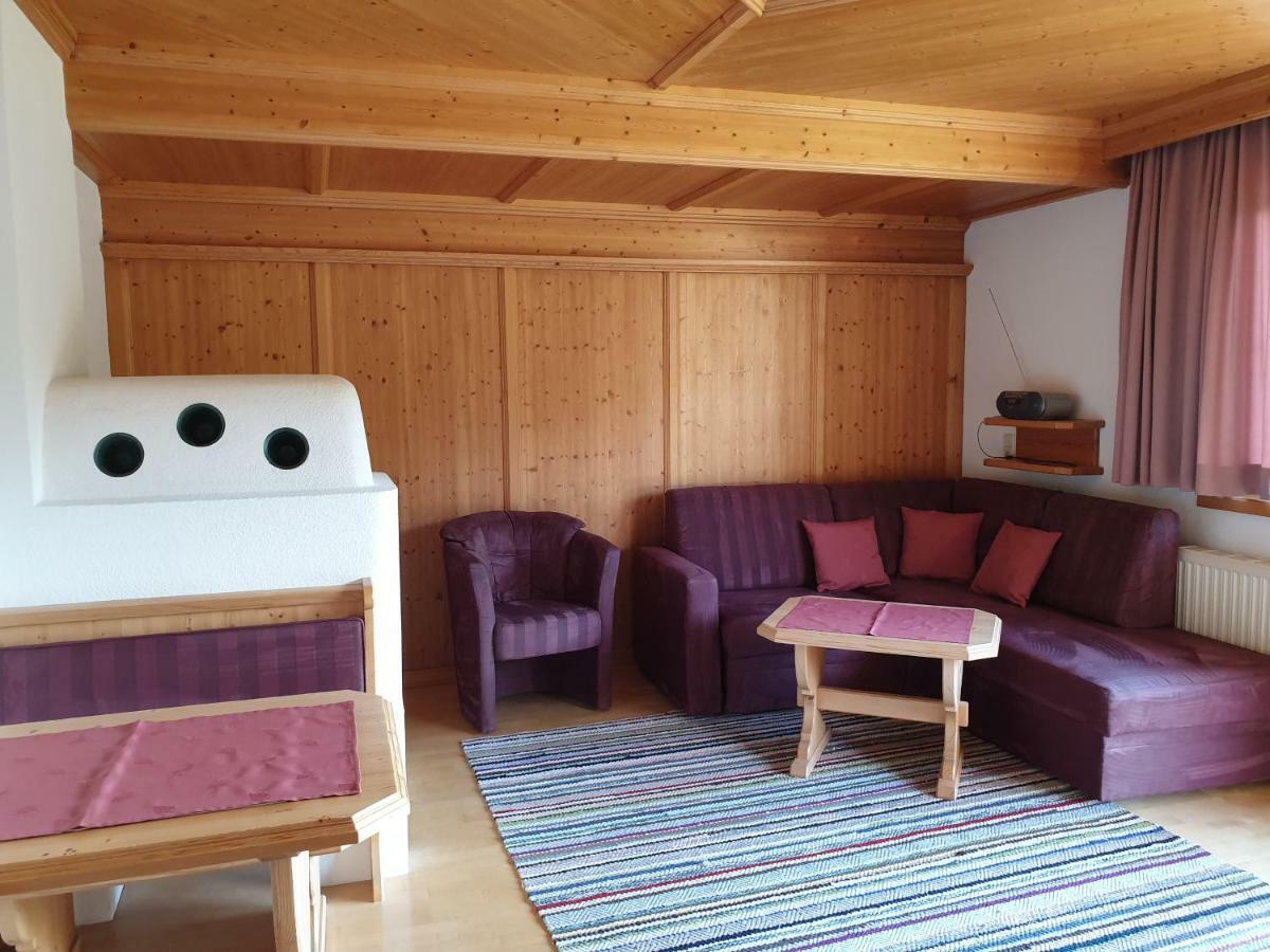 로이타쉬 Haus Schiefer 아파트 외부 사진